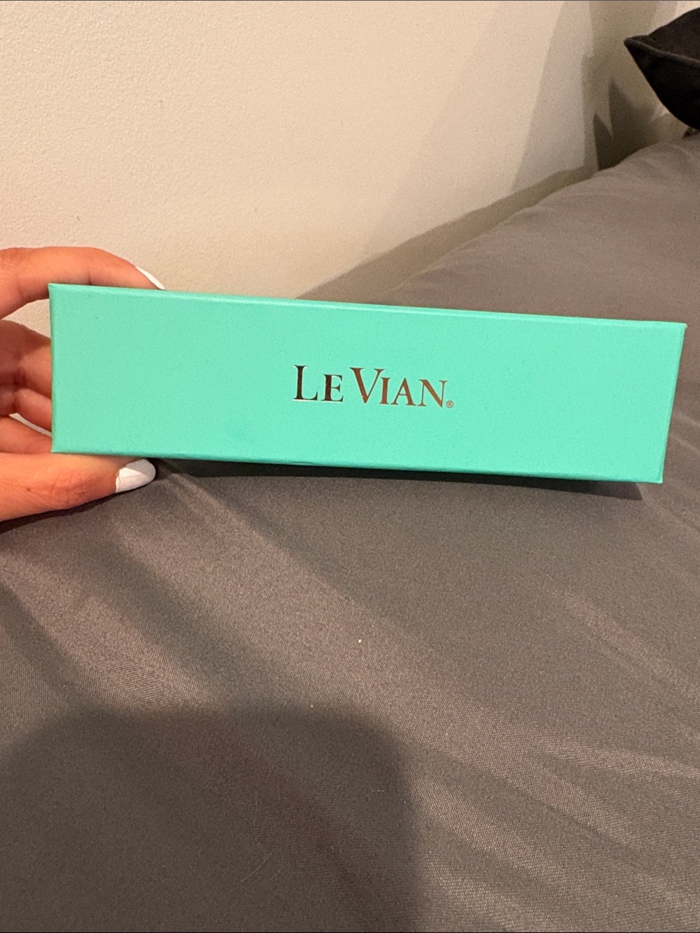 Authentic Collectible LeVian Light
Turquoise Themed Pen Box (Empty)